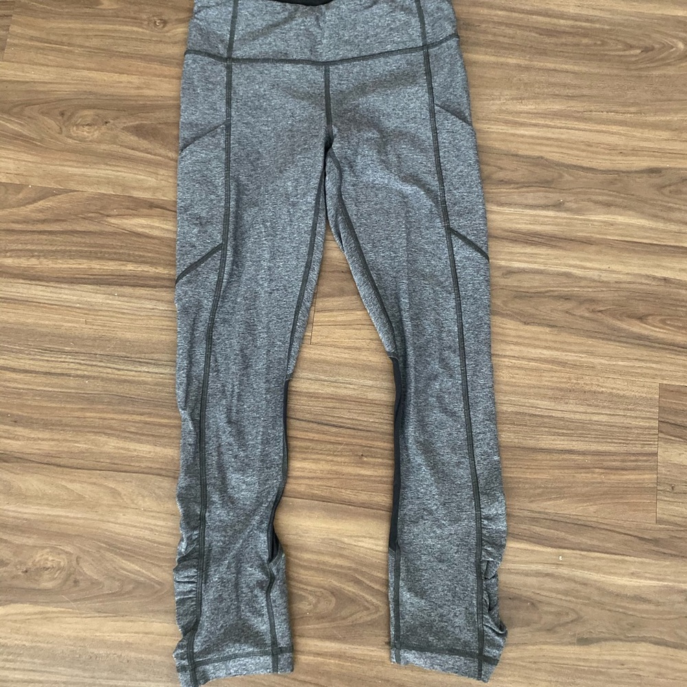 Lululemon cropped leggings